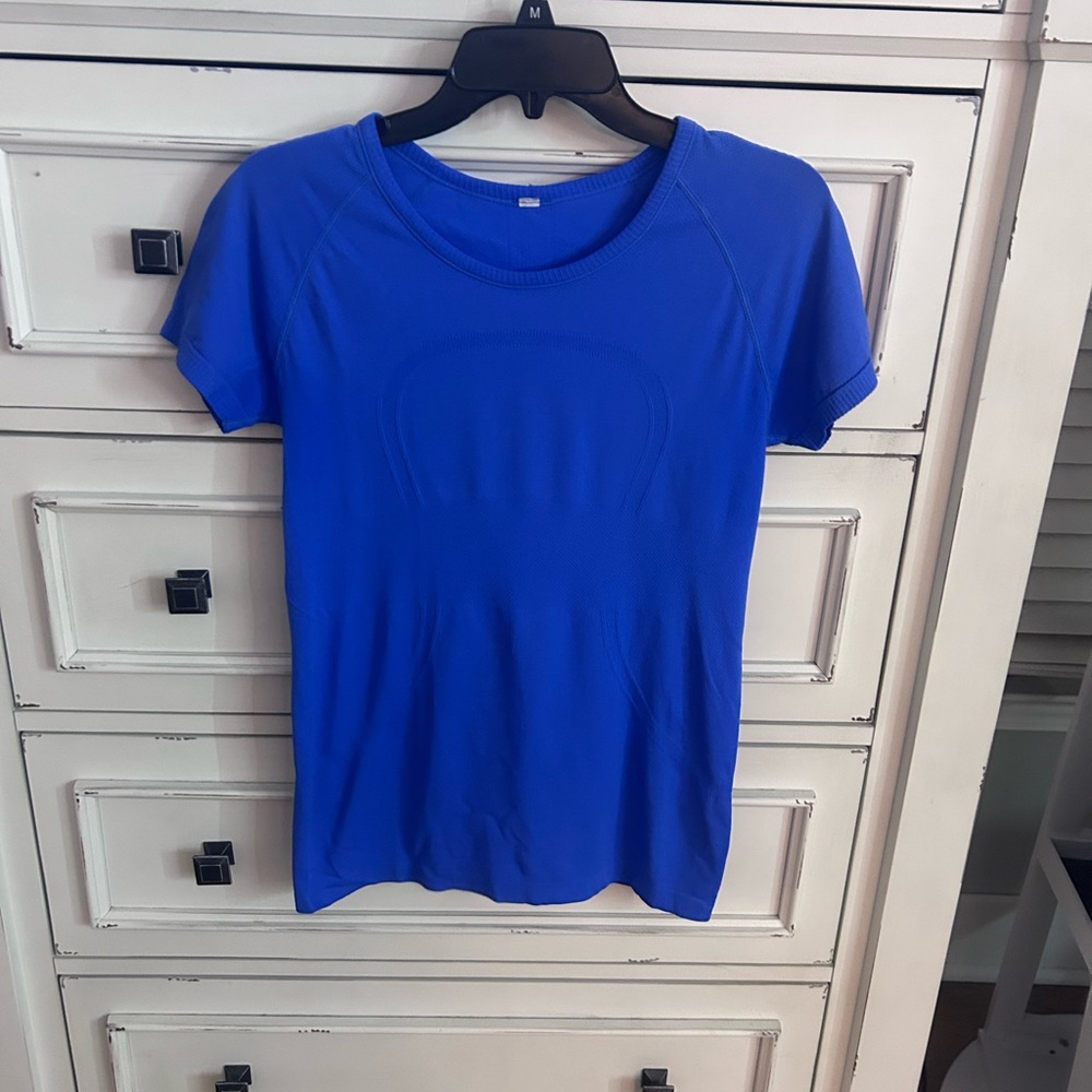 Lululemon swiftly Short sleeve tech 2.0 size 8